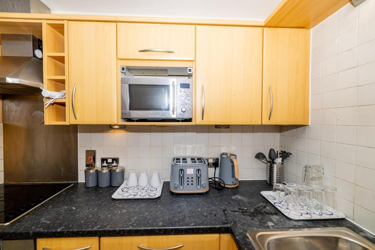 Two Bed Apartment Near Canary Wharf Londres Exterior foto